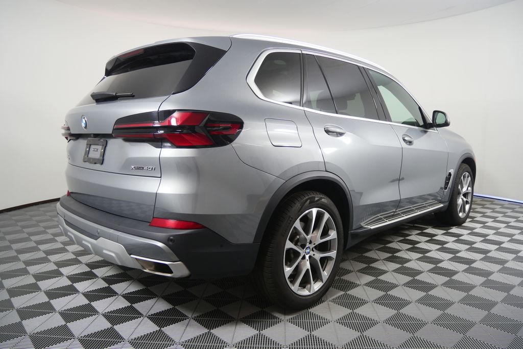 Thumbnail: 2026 BMW X5 - 3