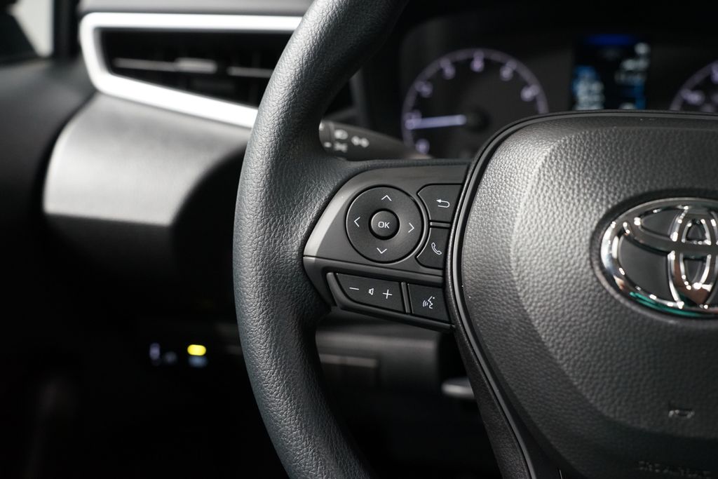 Thumbnail: 2025 Toyota Corolla - 14