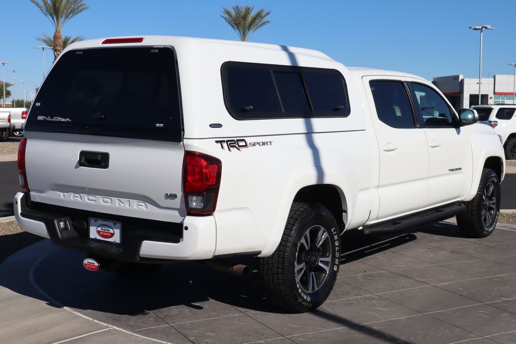 Thumbnail: 2019 Toyota Tacoma - 5