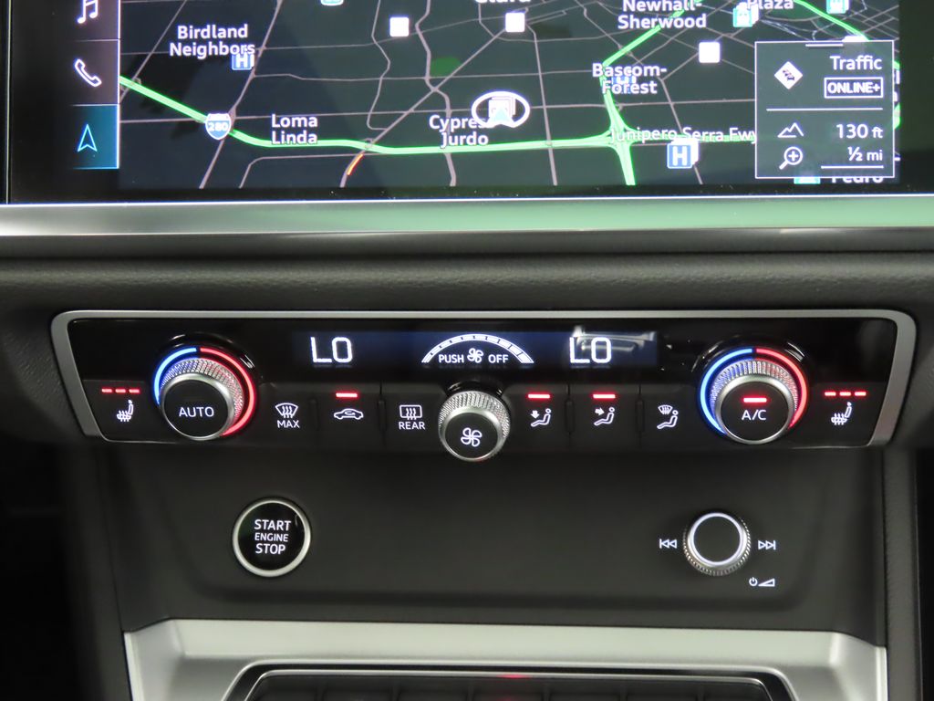 Thumbnail: 2025 Audi Q3 - 21