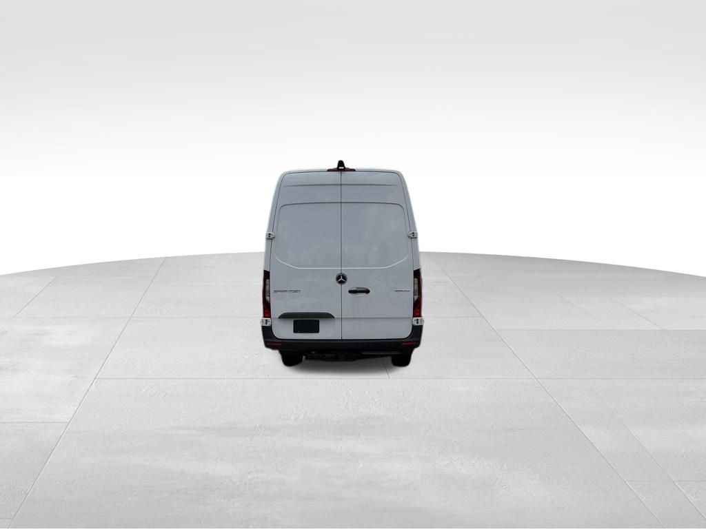 Used 2025 White Mercedes-Benz Cargo 170 WB image 4