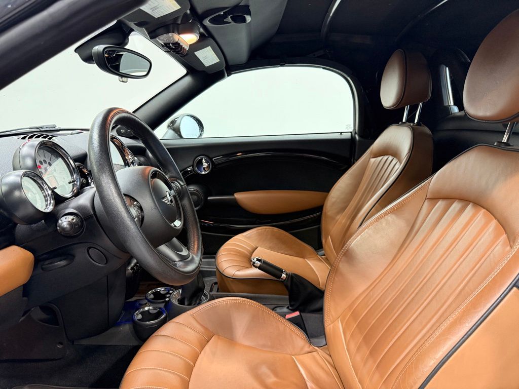 Thumbnail: 2013 MINI Cooper - 10