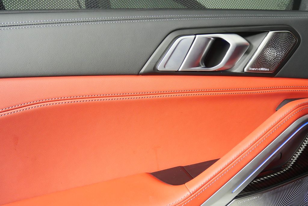 Thumbnail: 2025 BMW X6 - 16