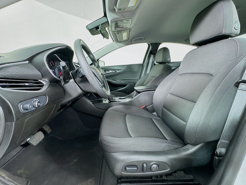 Used Car 2024 Chevrolet Malibu  Lt For Sale Under $20,000 In Austin, Texas