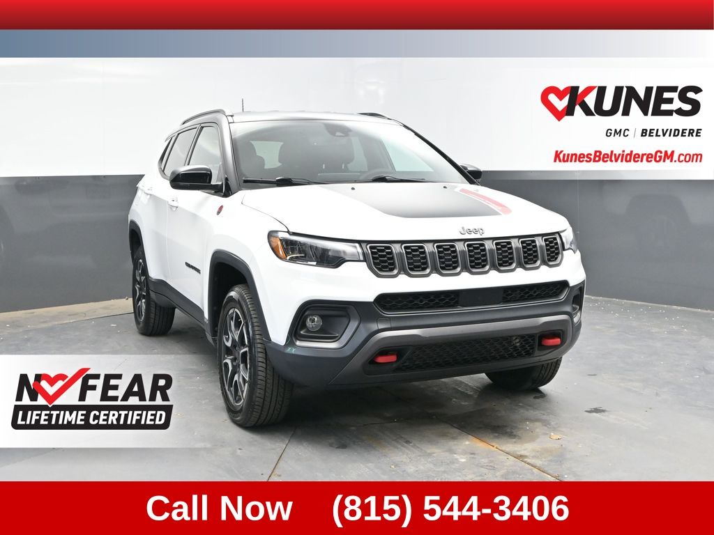 Bright White Clearcoat 2025 Jeep Compass SUV / Crossover Four-Wheel Drive 8-Speed Automatic