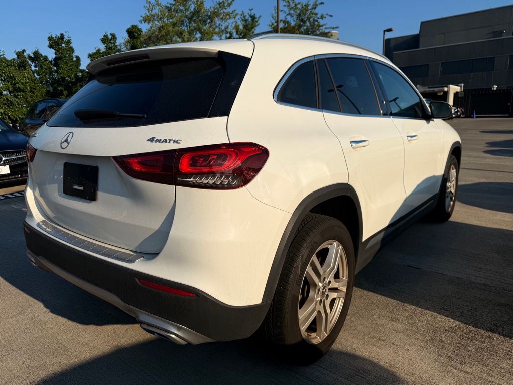 Thumbnail: 2022 Mercedes-Benz GLA - 4