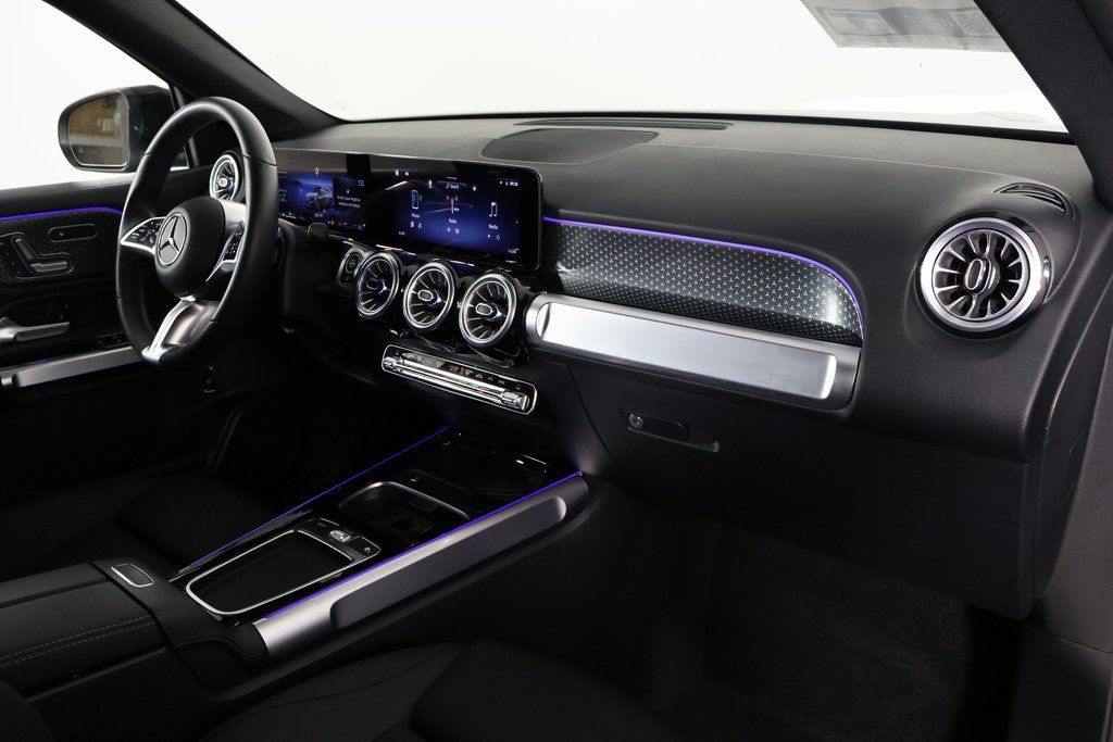 Thumbnail: 2025 Mercedes-Benz GLB - 9