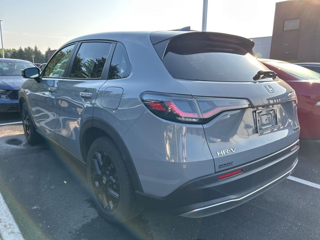 Thumbnail: 2024 Honda HR-V - 2