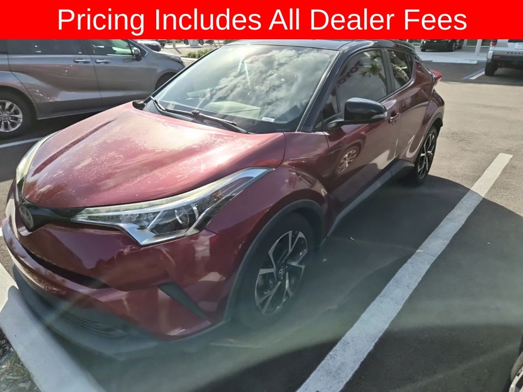 2019 Toyota C-HR XLE's photo