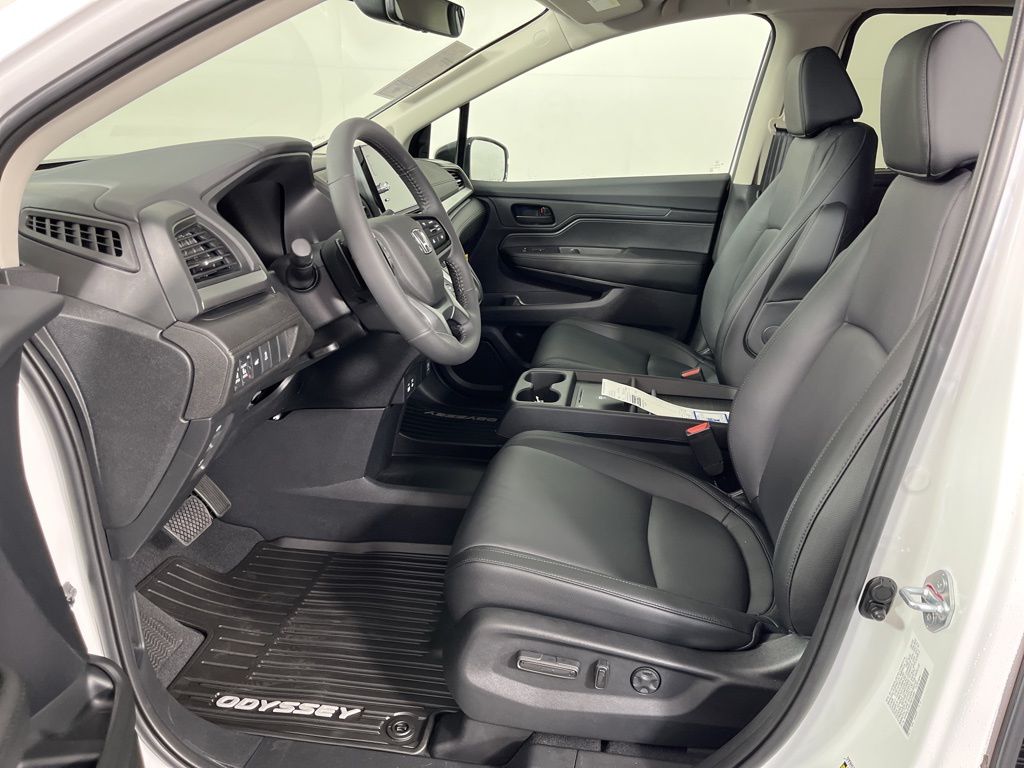 Thumbnail: 2026 Honda Odyssey - 26