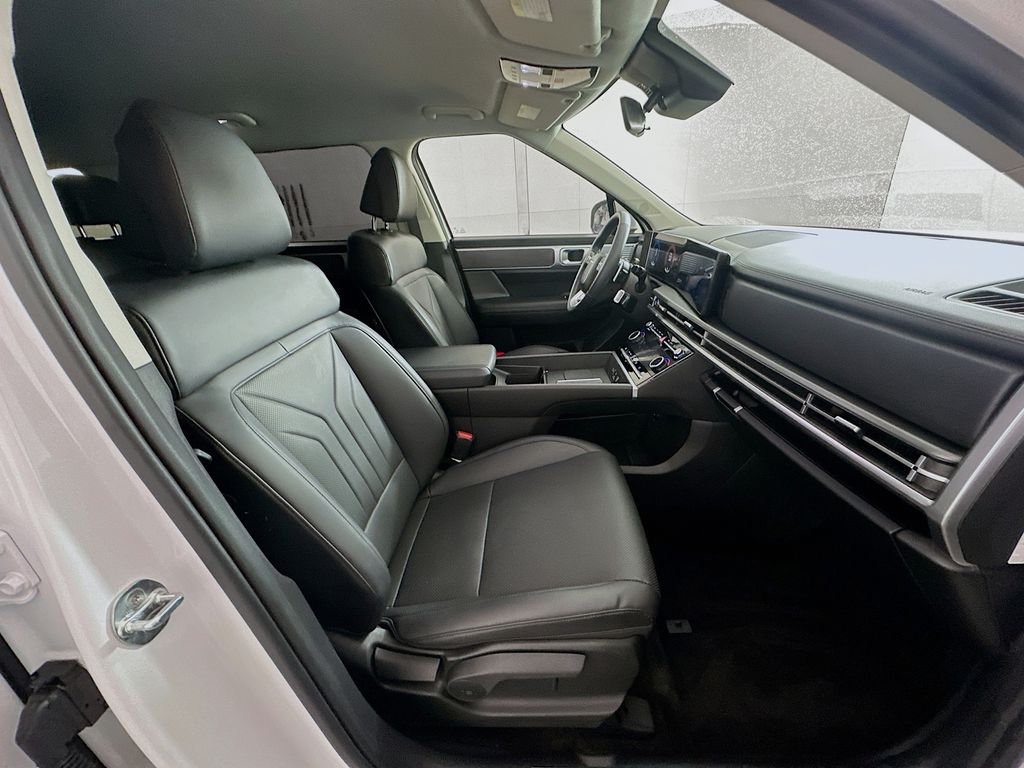 Thumbnail: 2025 Hyundai Santa Fe - 28