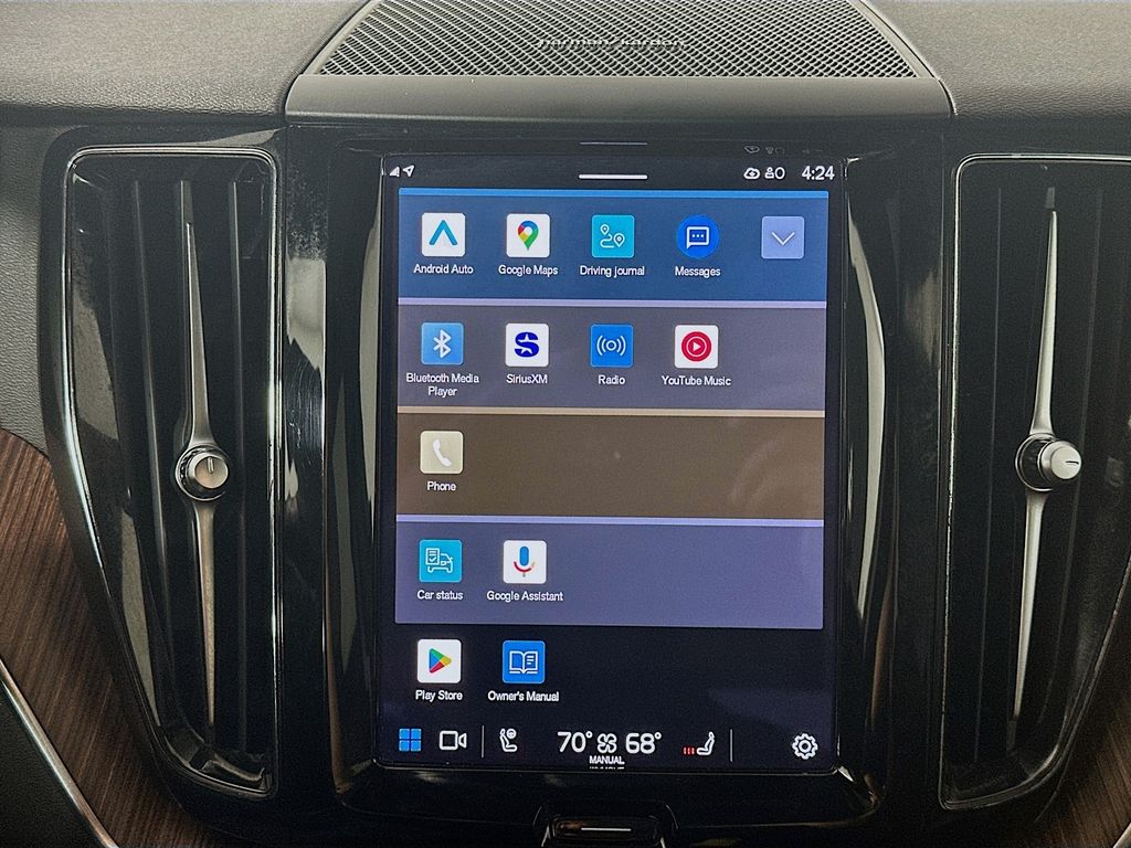 Used 2023 Silver Volvo B5 Plus Dark Theme image 19