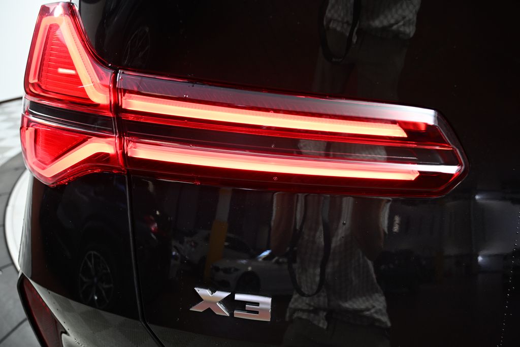 Thumbnail: 2026 BMW X3 - 11
