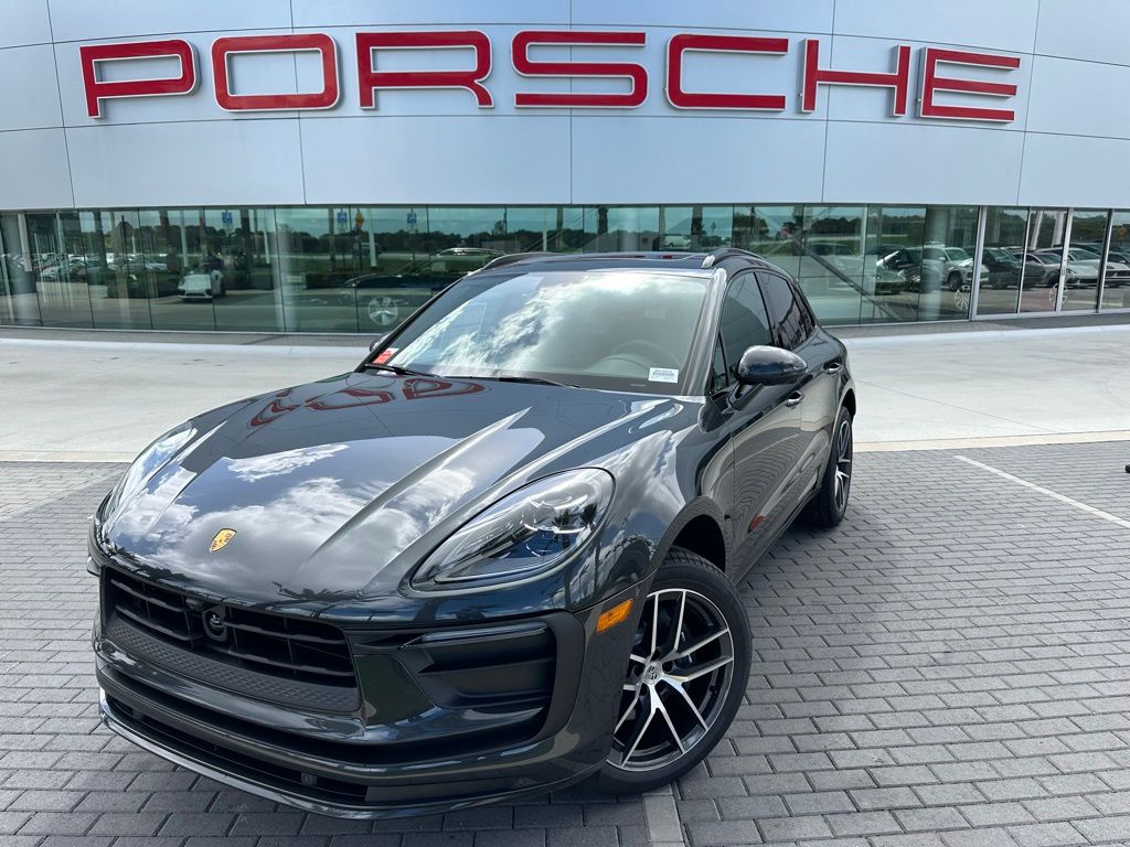 2025 Porsche Macan  -
                Davie, FL