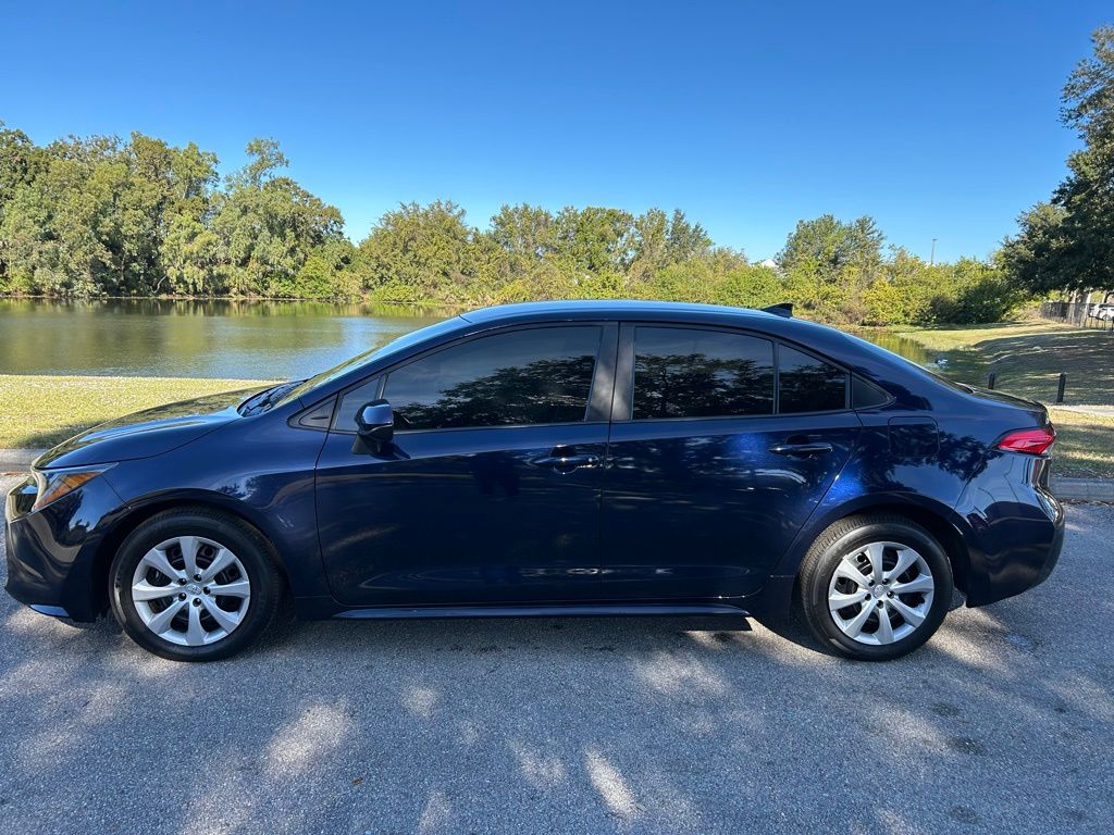 Thumbnail: 2025 Toyota Corolla - 2