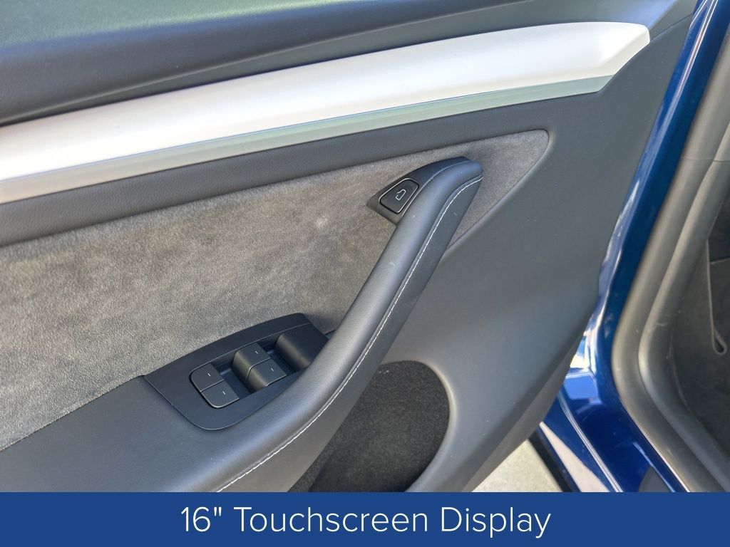 2024 Tesla Model Y Performance Dual Motor All-Wheel Drive