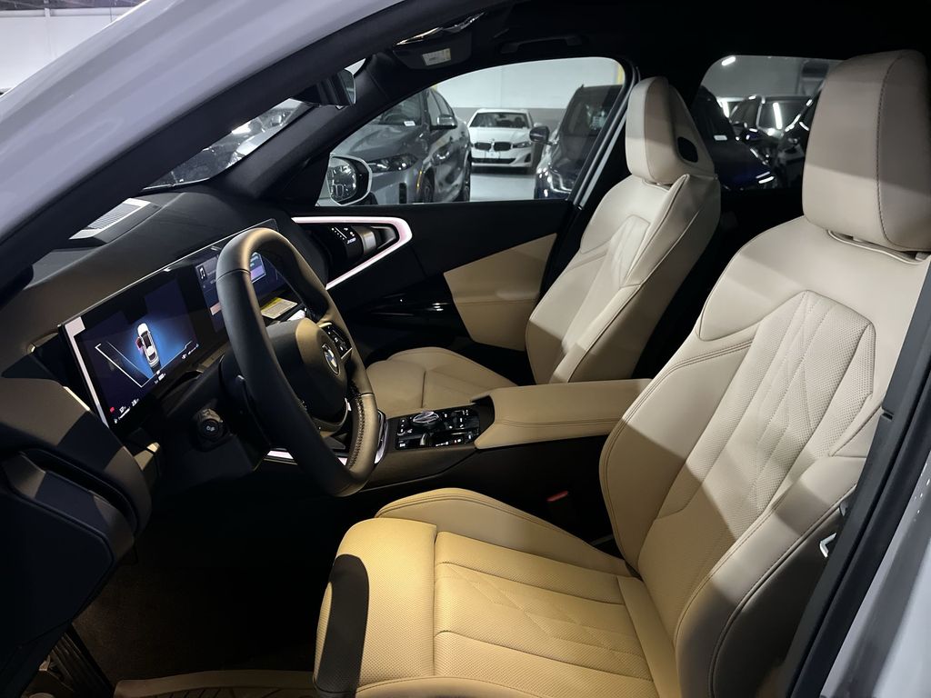 Thumbnail: 2026 BMW X3 - 11