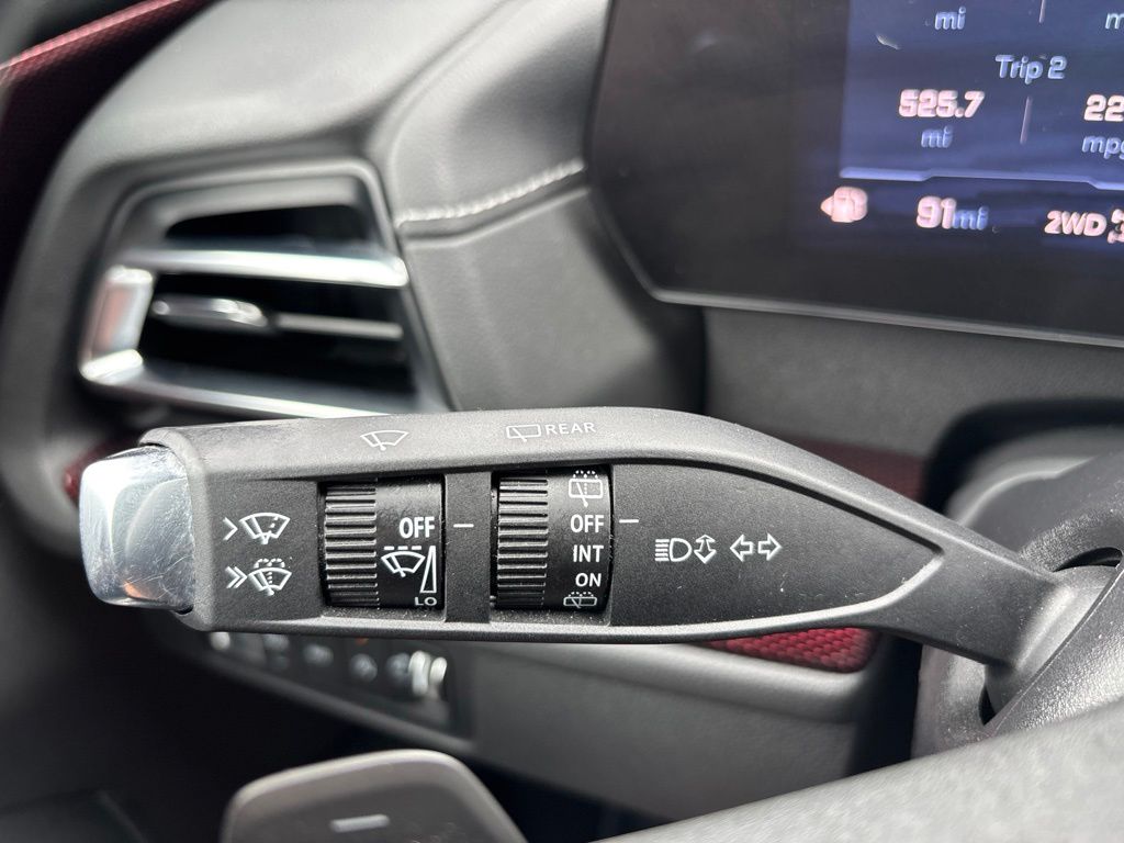 Used 2024 Chevrolet Traverse SUV