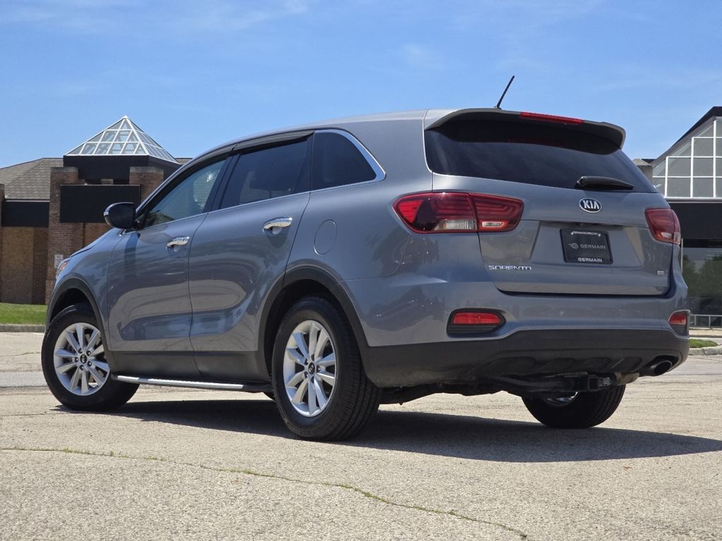 Used 2020 Silver Kia L image 11