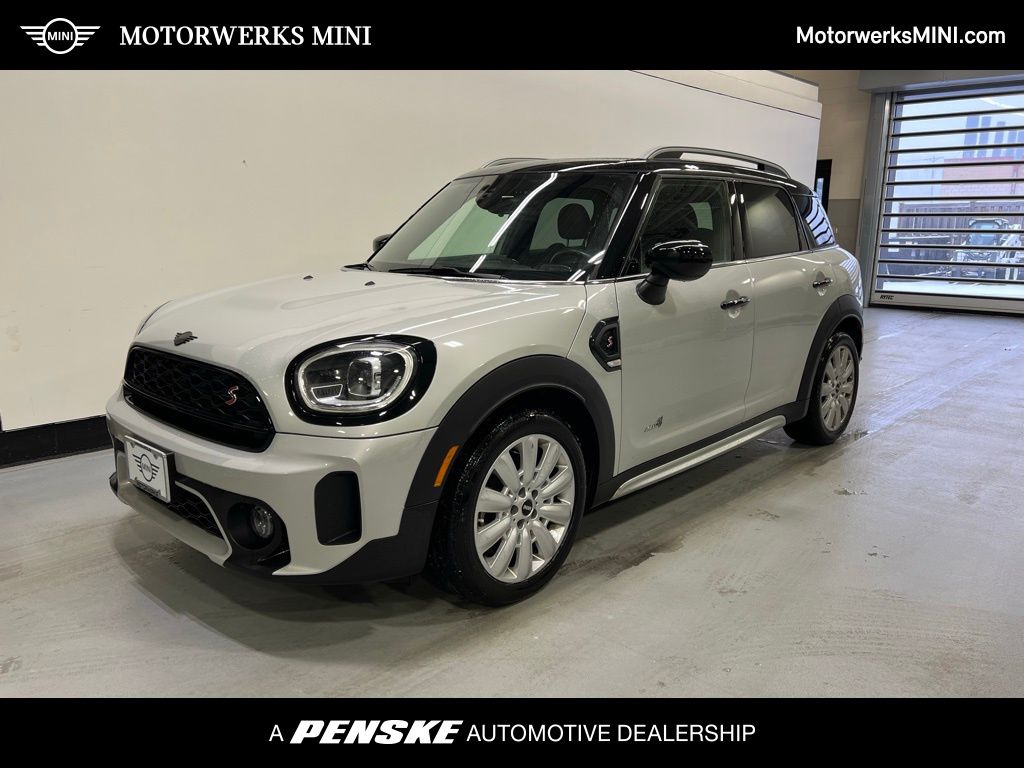 2022 MINI Cooper Countryman Signature -
                Golden Valley, MN