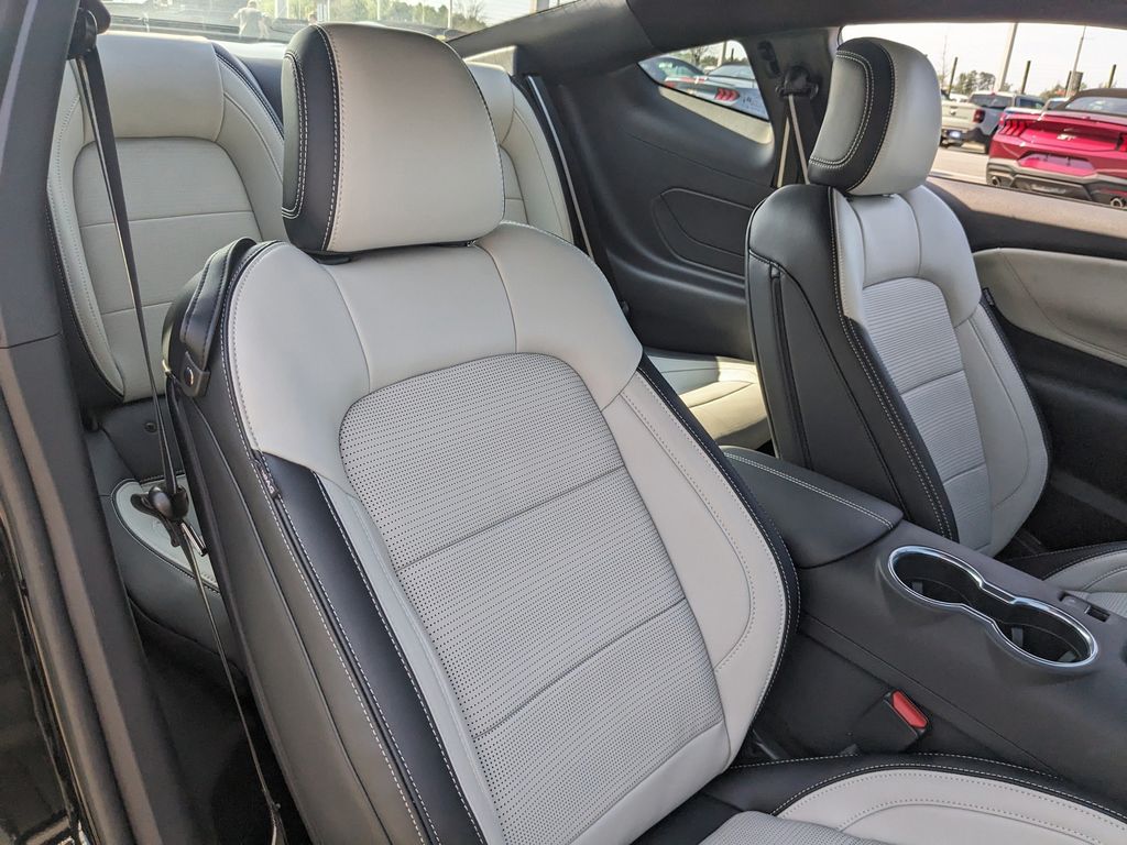 2025 Ford Mustang GT Premium Fastback