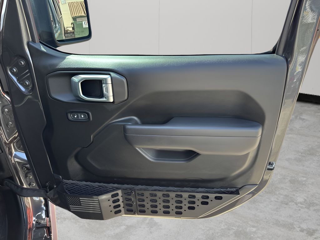 Used 2024 Gray Jeep Willys image 13