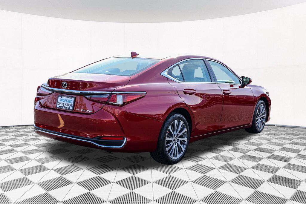 2021 Lexus ES 250 9