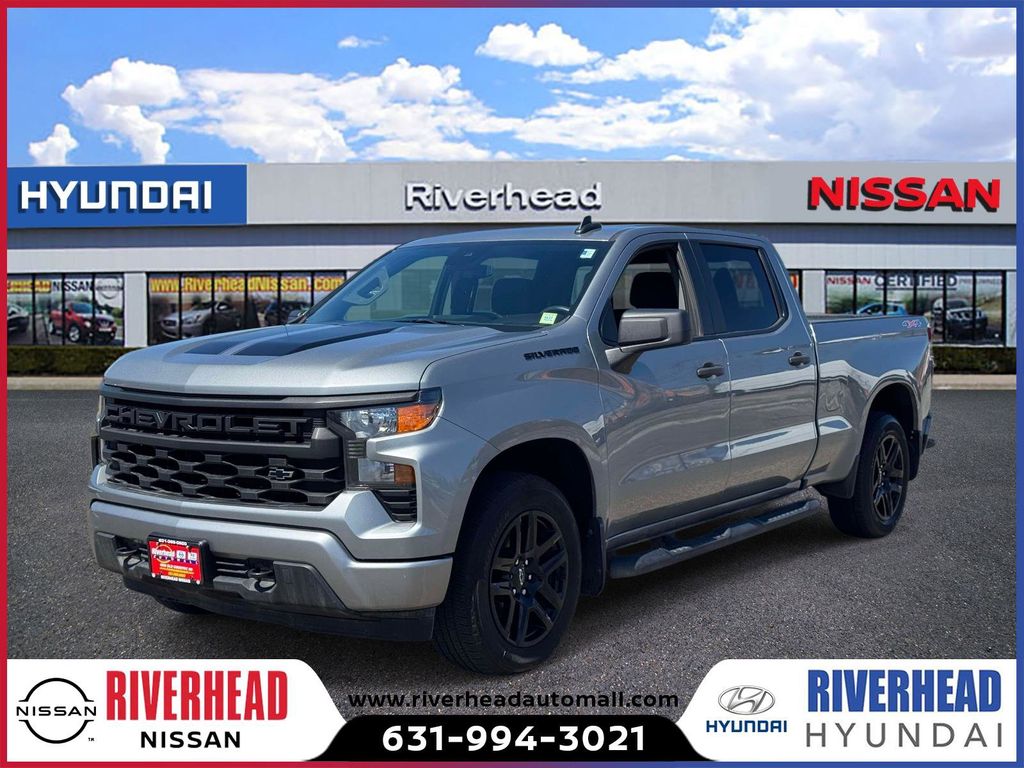 Sterling Gray Metallic 2024 Chevrolet Silverado 1500 Pickup Truck Four-Wheel Drive 8-Speed Automatic