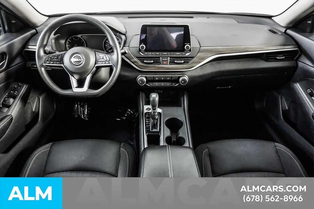 Used 2025 Black Nissan 2.5 SV image 22