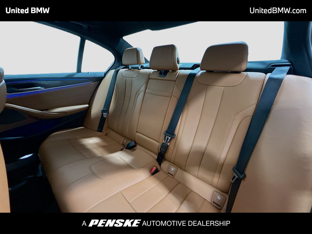Thumbnail: 2023 BMW 5 Series - 13