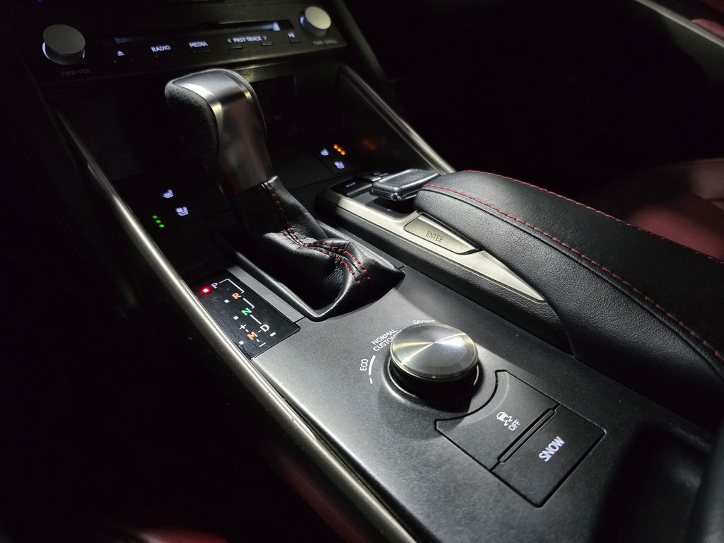 Thumbnail: 2019 Lexus IS - 24
