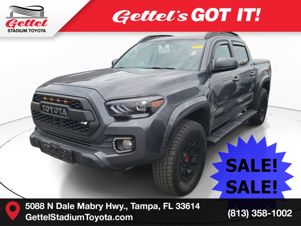 2017 Toyota Tacoma SR5 V6 Double Cab RWD