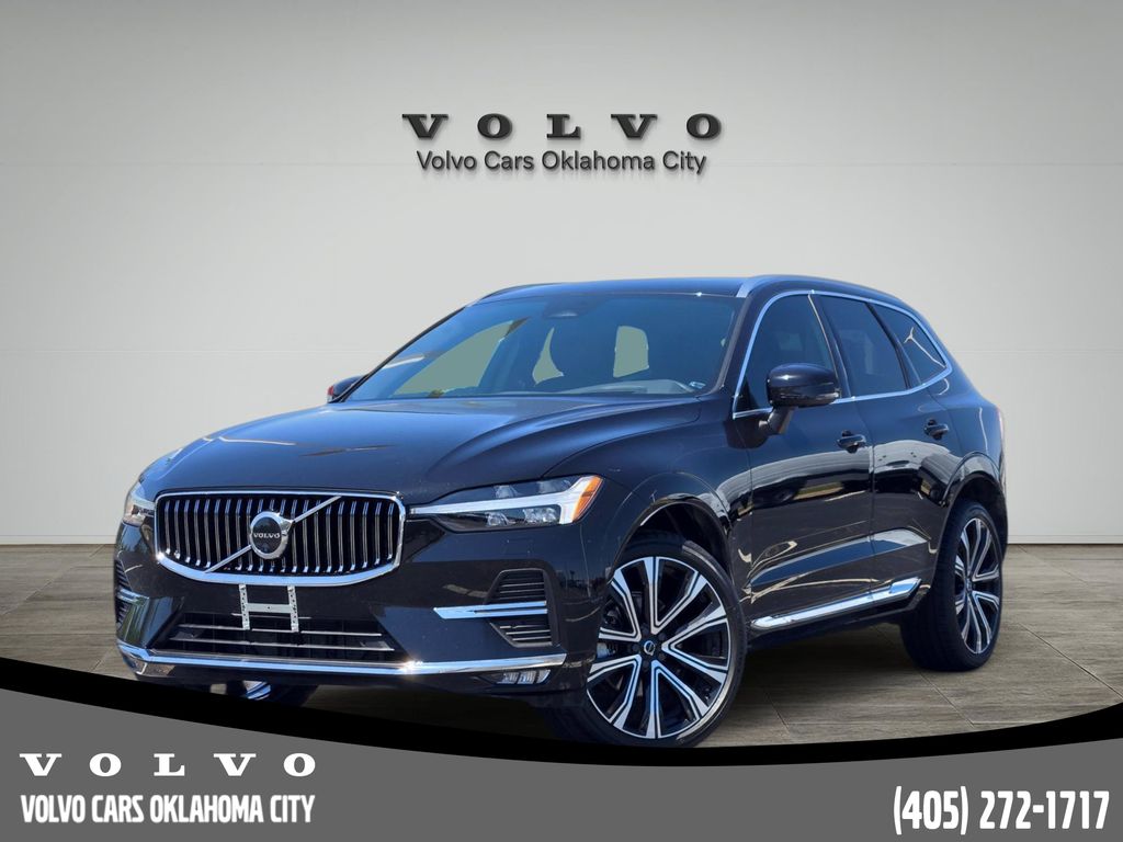 2023 Volvo XC60 B5 Ultimate Bright Theme