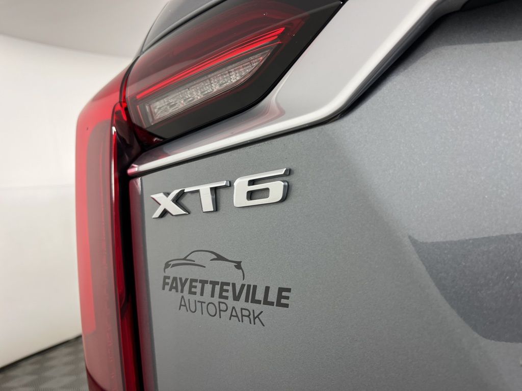 Thumbnail: 2020 Cadillac XT6 - 3
