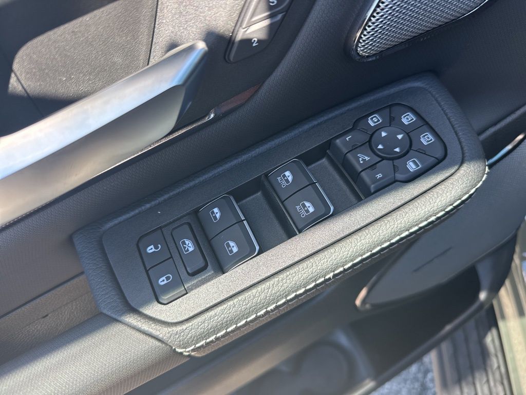 2026 Ram 1500 Rebel photo 10