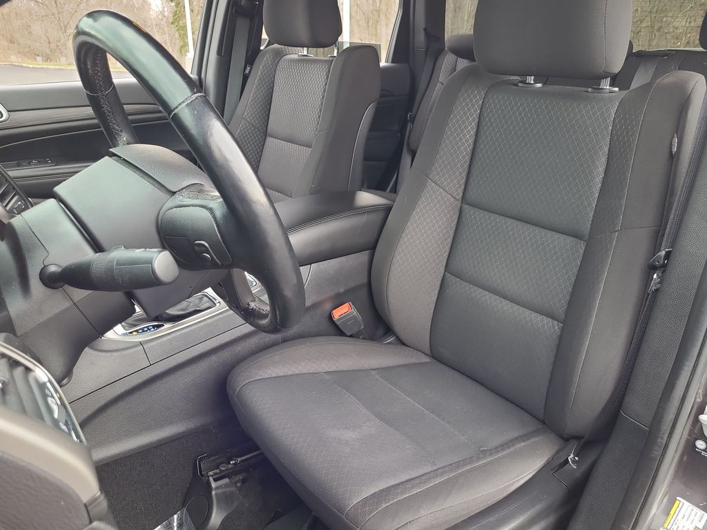 2021 Jeep Grand Cherokee Laredo 13
