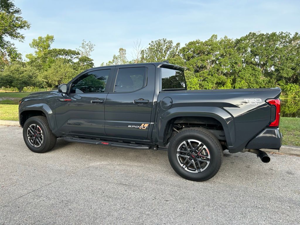 2024 Toyota Tacoma TRD Sport 3