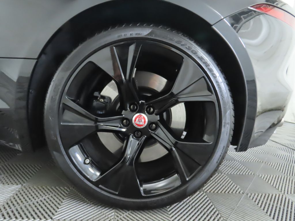 Thumbnail: 2022 Jaguar F-Type - 28