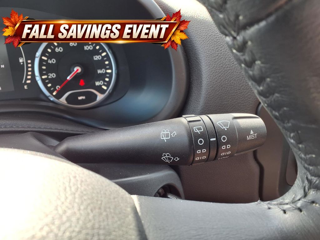 2015 Jeep Renegade Latitude Red at Shottenkirk Kia Fort Bend