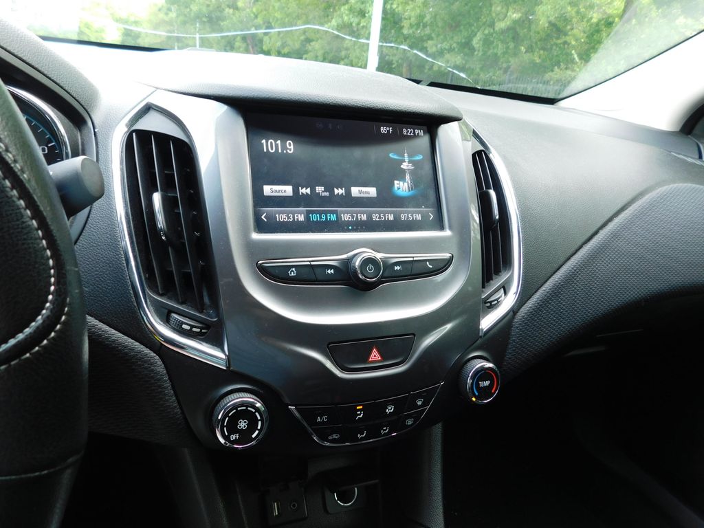 2016 Chevrolet Cruze LT 9