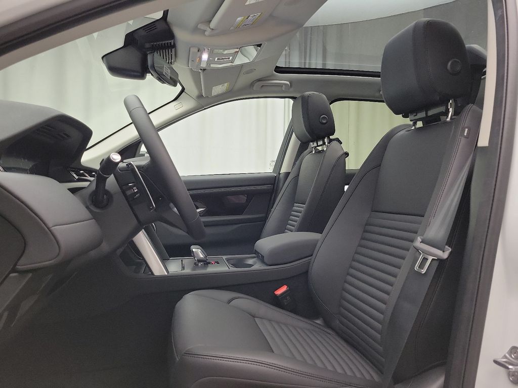 Thumbnail: 2025 Land Rover Discovery Sport - 8