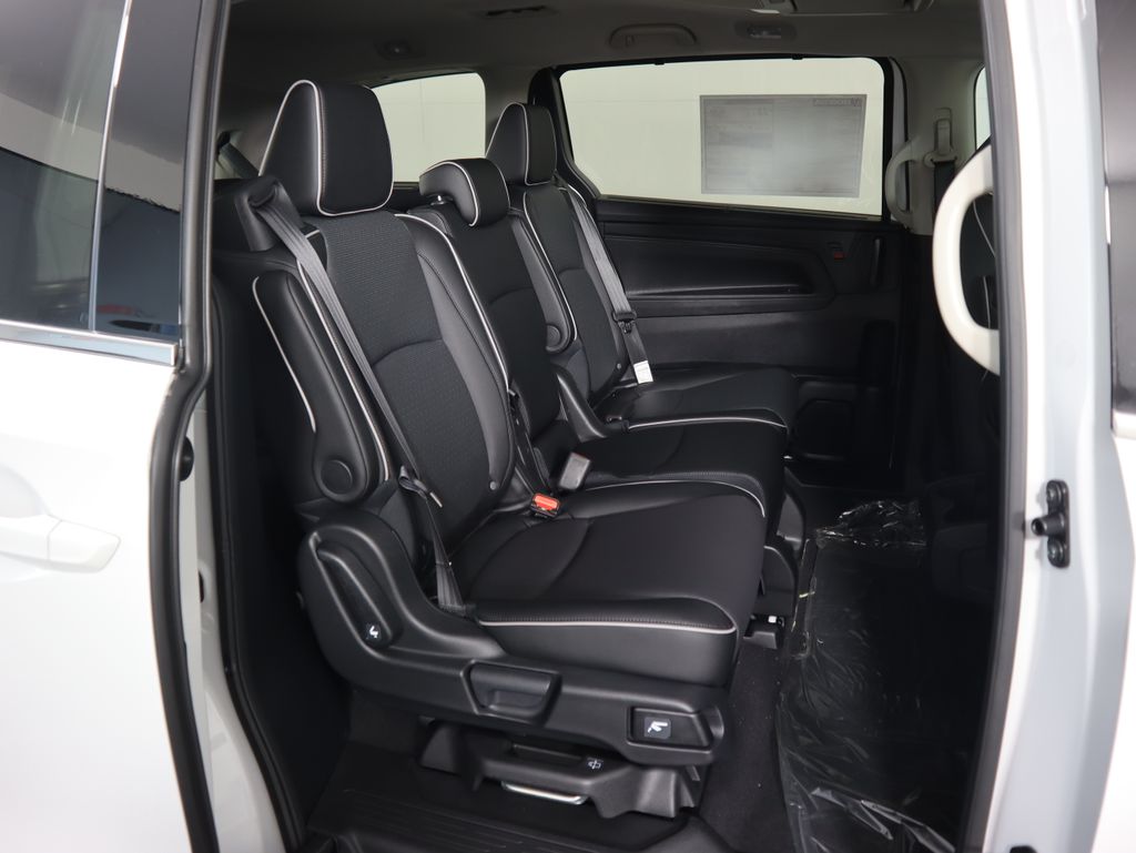 Thumbnail: 2026 Honda Odyssey - 23