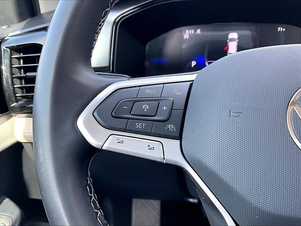2025 Volkswagen Taos — photo 23
