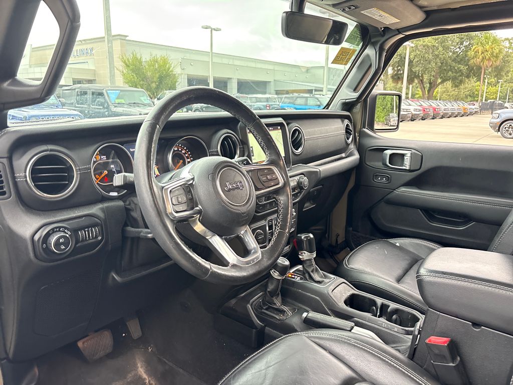 Used 2020 Green Jeep Overland image 6