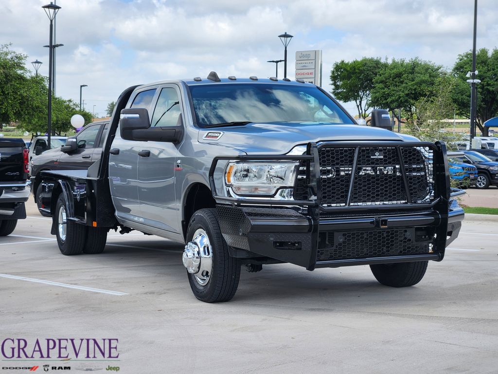 Billet Silver Metallic Clearcoat 2024 RAM 3500 Chassis Tradesman Crew Cab LB DRW 4WD Pickup Truck Four-Wheel Drive 6-Speed Automatic