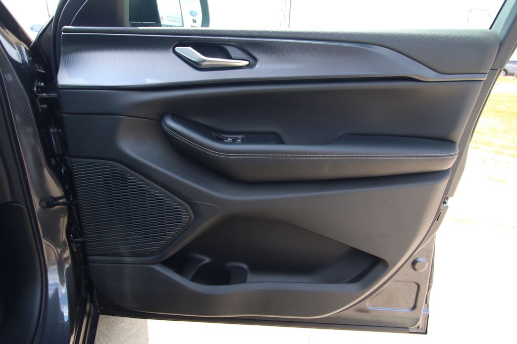 New 2026 Jeep Grand Cherokee L SUV
