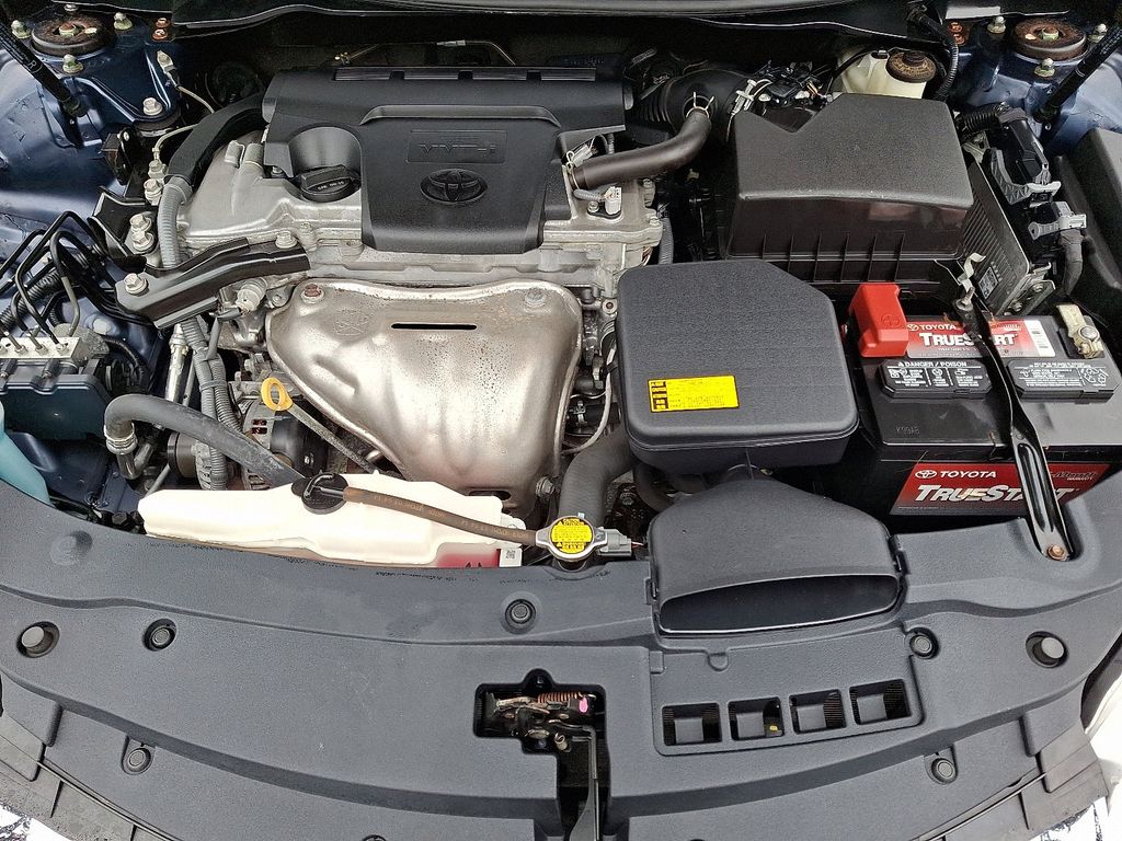 Thumbnail: 2015 Toyota Camry - 27
