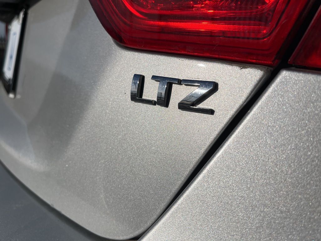 Thumbnail: 2016 Chevrolet Impala - 8