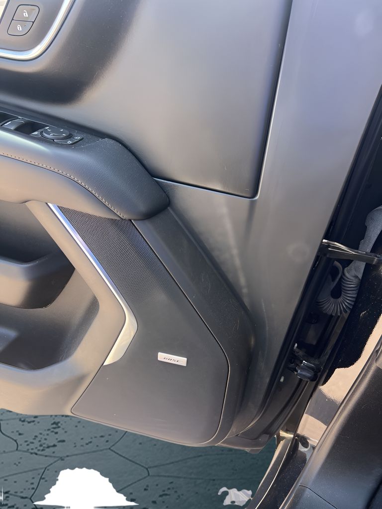 Used Car 2023 Chevrolet Suburban  Z71 For Sale Under $70,000 In Austin, Texas