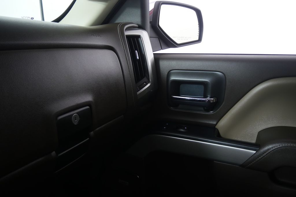 2017 Chevrolet Silverado 1500 LTZ 29